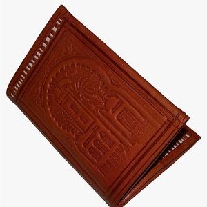 MOROCCO BI-FOLD TOOLED EMBOSSED TAN LEATHER WALLET